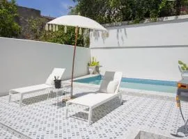 Queen Suite - Luxury Rooms