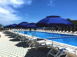 Микрон, Hotel in Satoka