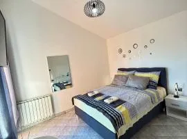 Sea ROOM 1- Small