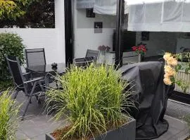 Moderne Doppelhaushälfte mit Süd-West-Terrasse