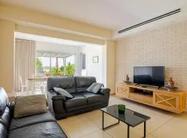 GW002 Gugel Waves Amazing Seaview & Garden Family Apartments