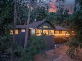 Sierra Mountain Escape - Brand new spa/game room
