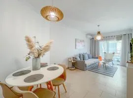 Traveler Home 85m2 Private Parking Next to Center