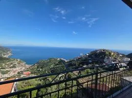 Ravello tra cielo e mare