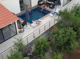 Amaruna LB，Al Qarşā的木屋