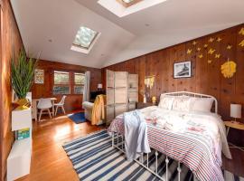 Charming Garden Cottage & Walk to UC & BART & Parking, hotell sihtkohas Berkeley