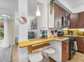 #Urban Elegance 3BR With Parking Near UC BART & Downtown