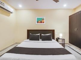 Super Hotel O Anuguna Tulasi Grand Near JNTU University Hyderabad, hótel í Kukatpalli
