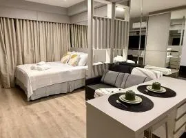 Studio Lifespace moderno no Batel