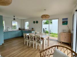 Maison Neuve et Spacieuse Près du Port Tudy - FR-1-813-25, hotel v destinaci Groix