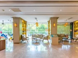 Hangzhou West Lake Hubin Yintai Atour Hotel