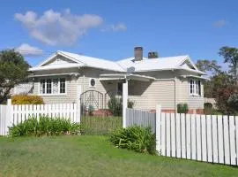 The Brown House Tenterfield