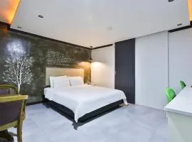 Busan Yeonsan The Zenith Hotel