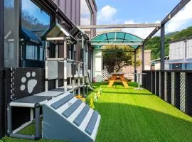 Gapyeong Funny Meongmeong Petkids Pension