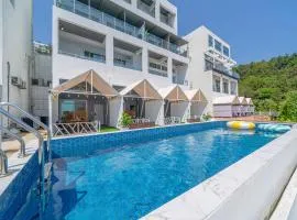 Yeosu Boner Poolvilla