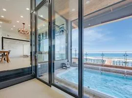 Yeongdeok Pension East House Spapool Villa