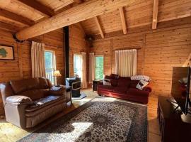 UP Badger Den, hotel in Wetmore