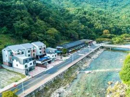 Namwon Jirisan Baemsagol Rium Pension