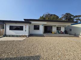 Buan Hwayangyeonhwa Pension, Hotel in Landkreis Buan