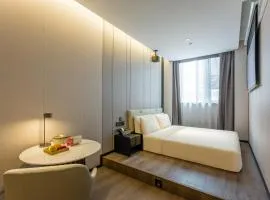 Atour Hotel Beijing South Railway Station North Square