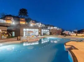 Violin Glamping Caravan