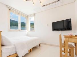Gapyeong TwoTwo Spa Pension, hotel v destinaci Pisŏkkŏri