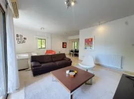 Wealthystays Stasandrou Residence