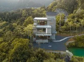 Secret Cliff Villa