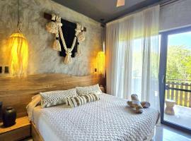Designer Cave Condo with Beach Club included - Hotel Zone Tulum, acomoda&ccedil;&atilde;o em condom&iacute;nio em Tulum