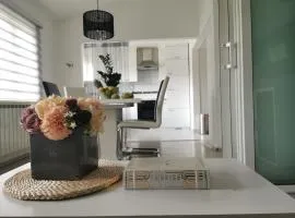 Kay Apartment Self Check-in