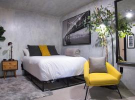 St George Family Getaway with Fire Pit, Ping Pong and Pet-Friendly Amenities, hotel in St. George