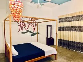 Paradise Bay Hotel & Surf Camp