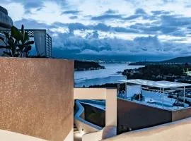 DaLi YanYun Sea View Holiday Hotel