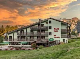 Hotel Alaska