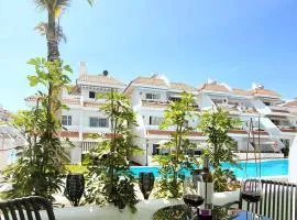 New Modern Apartment close to the Beach