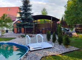 Willa Szymbark - basen, sauna, balia, jacuzzi, dom całoroczny w Szymbarku