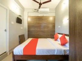 Hotel O Gold Inn Grey