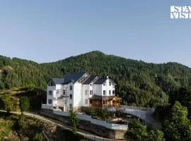 StayVista at The Theog Altair 7BR 4BR & 3BR accommodation with Bonfire, Wifi with Valley View