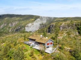 Guest favorite - 5 mins from V&oslash;ringsfossen, caba&ntilde;a en Garden
