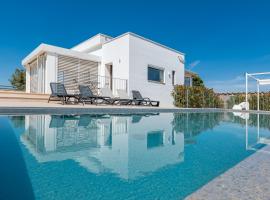 Gioia Infinita、チェーリエ・メッサーピカのホテル