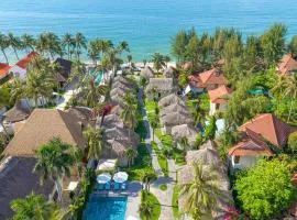 Coco Cottage Beachfront Resort