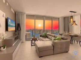 Luxury 3 Br - Corner Balcony - Panoramic View - Pools