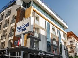 Berrak Su Hotel, מלון באנטליה