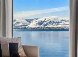 Premium Penthouse Sea & Mountain view Apartments