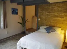 2 pièces dans ancien petit corps de ferme