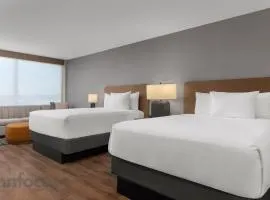 Hyatt House Mississauga / Airport Corp Center