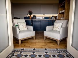 Cliff View Apartment, hotel in Doolin
