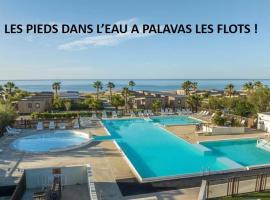LES PIEDS DANS L'EAU A PALAVAS ! Mer à 50 m ! MHome 6 Pers climatisé T confort CAMPING 4 ETOILES, hotel v destinaci Palavas-les-Flots