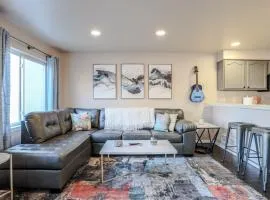 Spacious Duplex Near Tennyson W Backyard