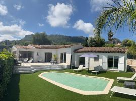 Villa moderne ***** proche mer et montagne ., Hotel in Vence